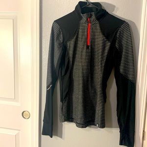 Mondetta • Small • Black + Gray w/ bright pink zipper lining